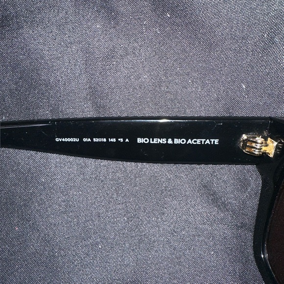Givenchy Sunglasses - Picture 6 of 7